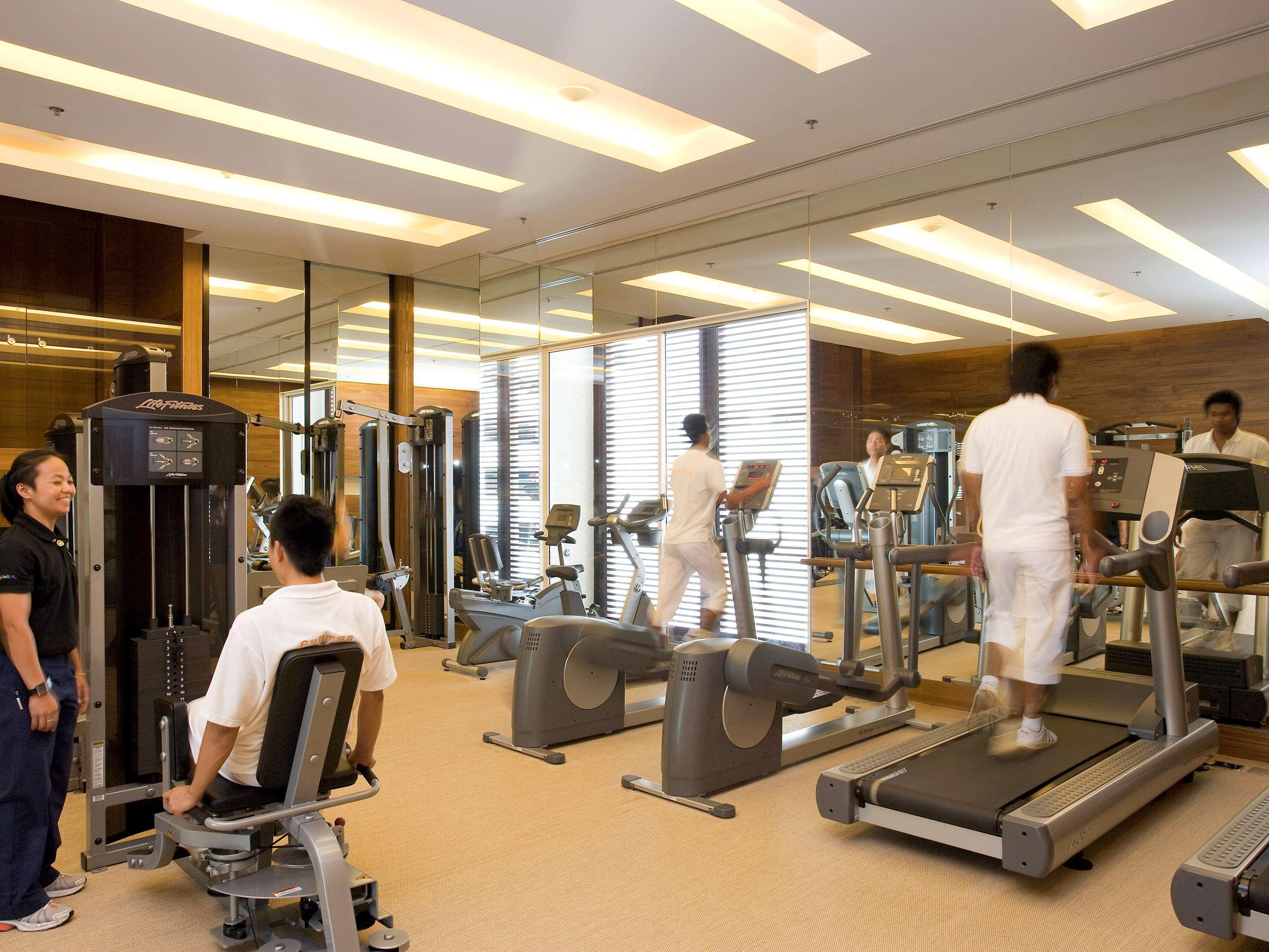 Pullman Bangkok King Power Hotel Екстериор снимка The gym at the Taj Mahal Palace