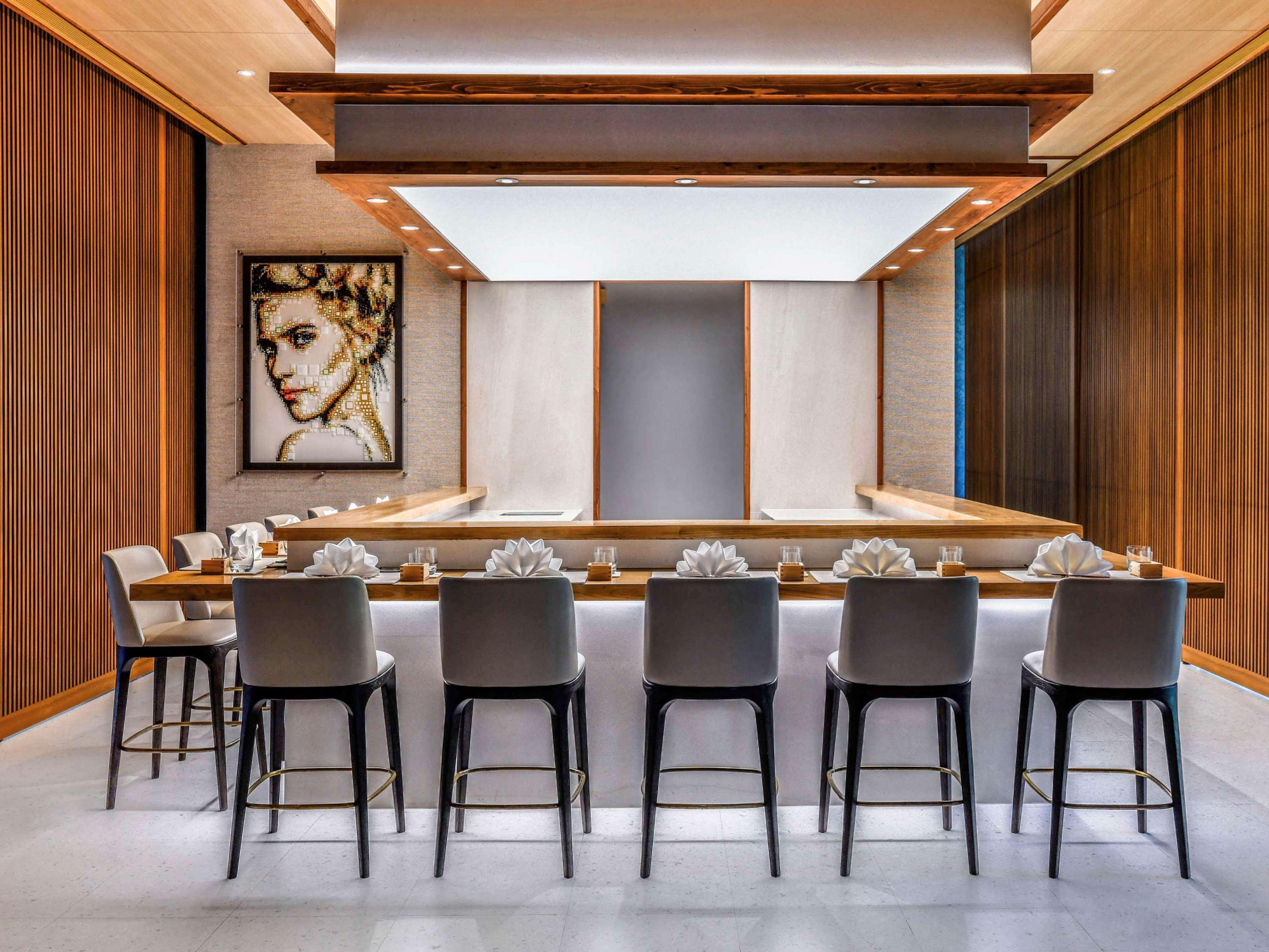 Pullman Bangkok King Power Hotel Екстериор снимка Sushi Bar
