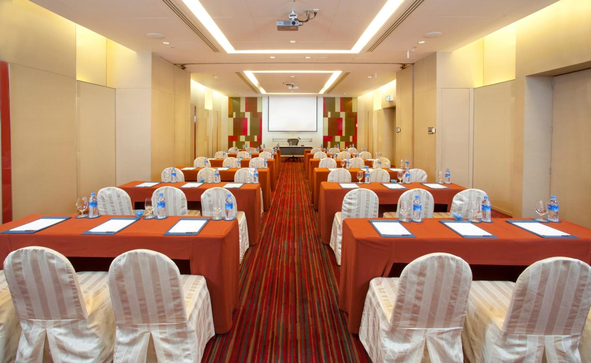 Pullman Bangkok King Power Hotel Екстериор снимка Meeting room