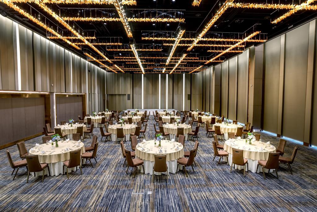 Pullman Bangkok King Power Hotel Екстериор снимка The Grand Ballroom